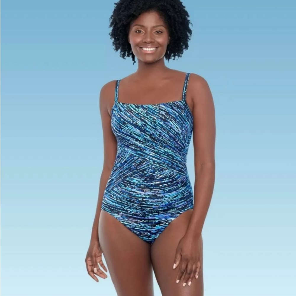 NWT Dreamsuit by Miracle Brands
Slimming Control One Piece Bathing
Swimsuit.